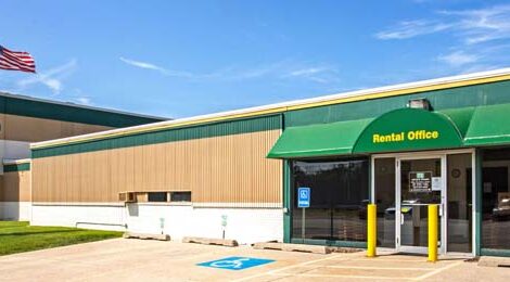 Metro Self Storage in Des Plaines, IL