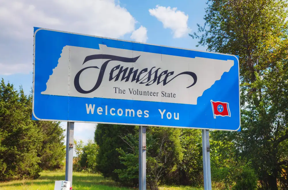 Tennessee state welcome sign