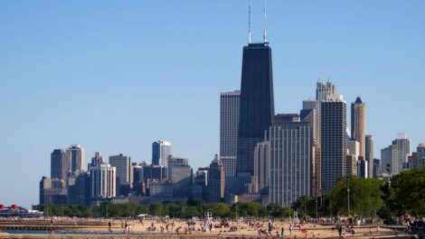 A view of the Chicago skyline with beaches.